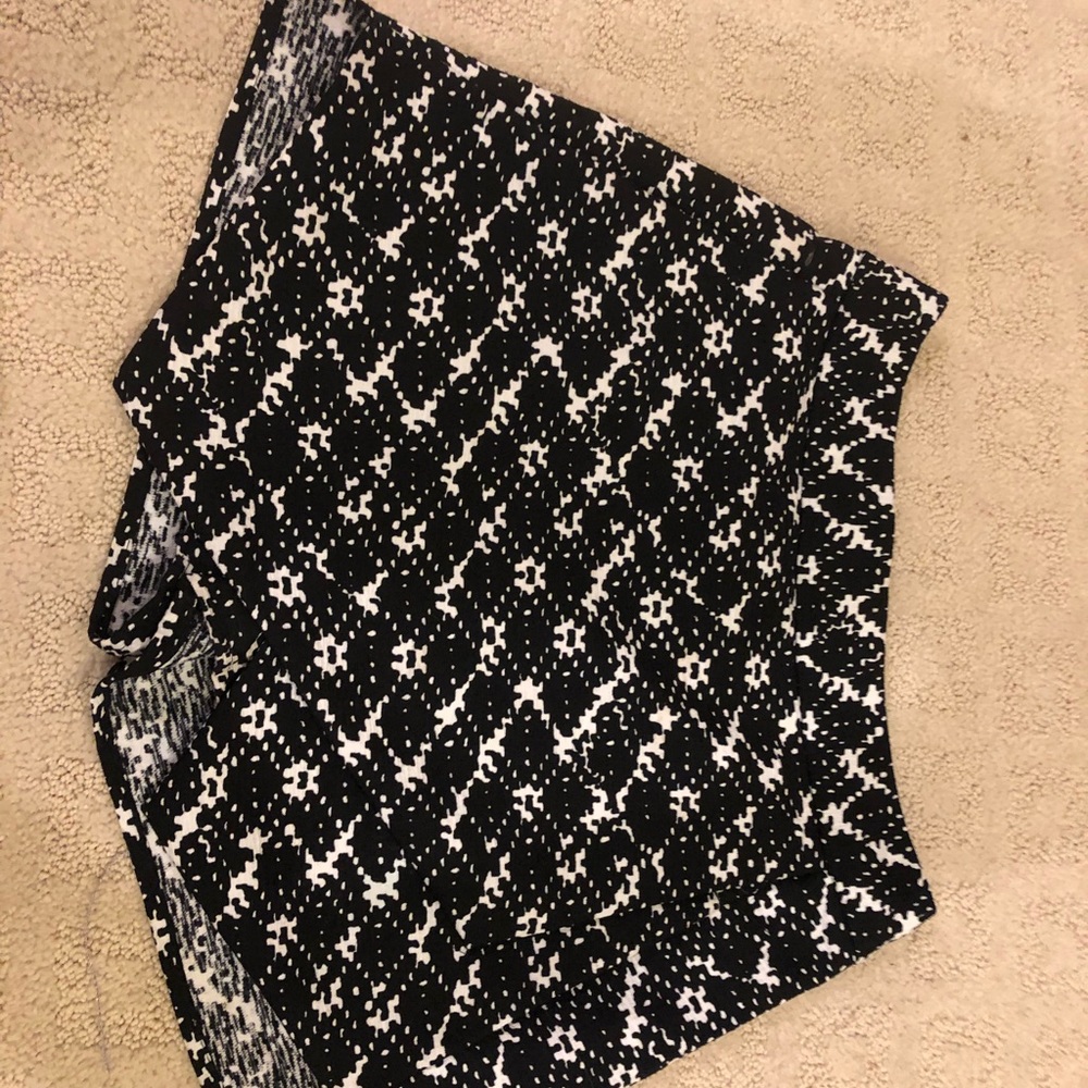 Bloomingdales Aqua Patterned Skort